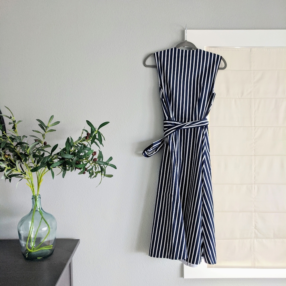 Draper James Miranda Navy Vertical Stripes Stretch Wrap Dress 4 NWT - Picture 4 of 6